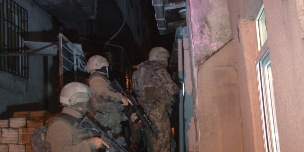 İstanbul'da uyuşturucu tacirlerine eş zamanlı operasyon