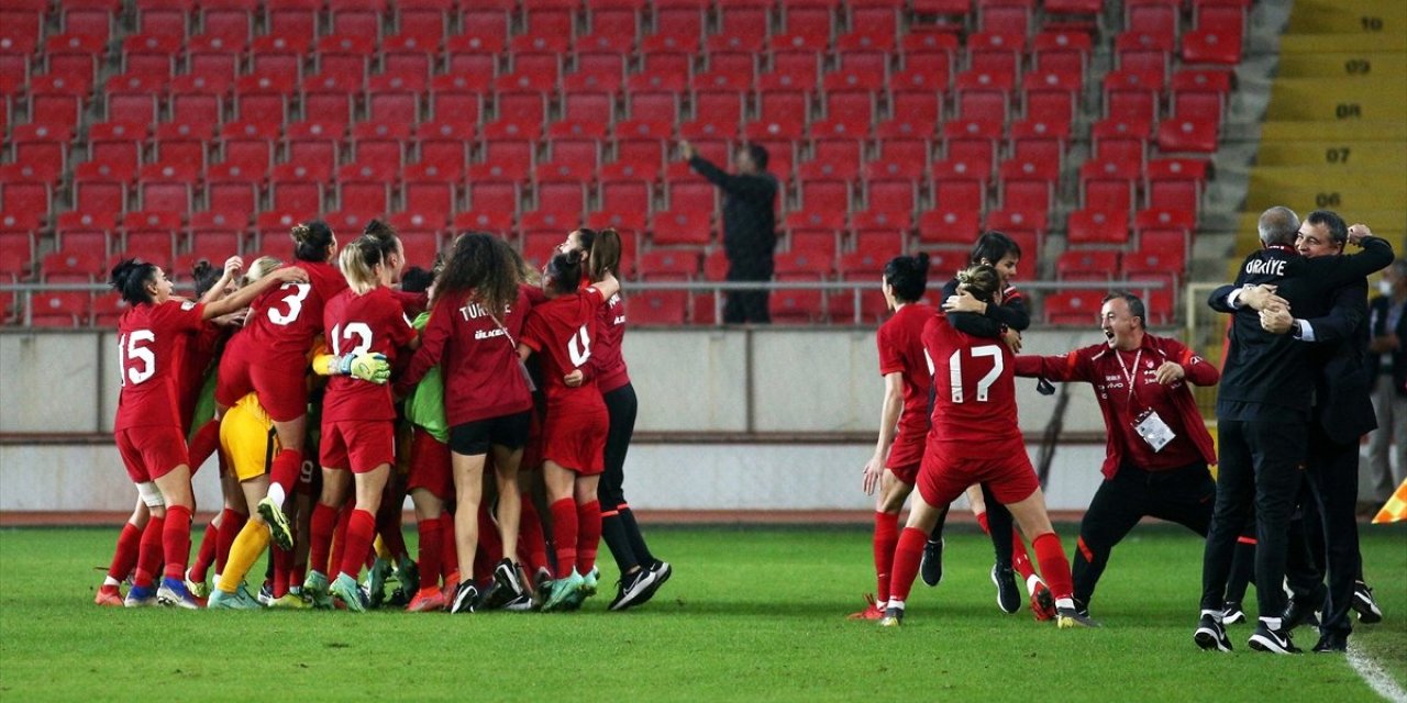 Kadın Milliler Dünya Kupası Avrupa Elemeleri'nde İsrail'i geriden gelerek yendi