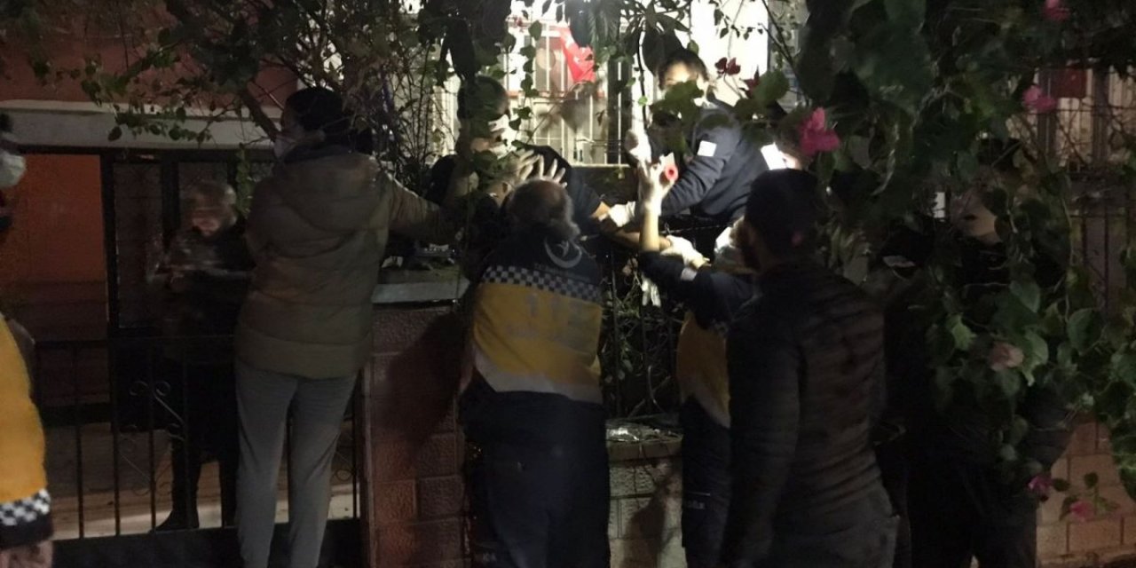 Aydın'da demir korkuluklara saplanan adam kurtarılamadı