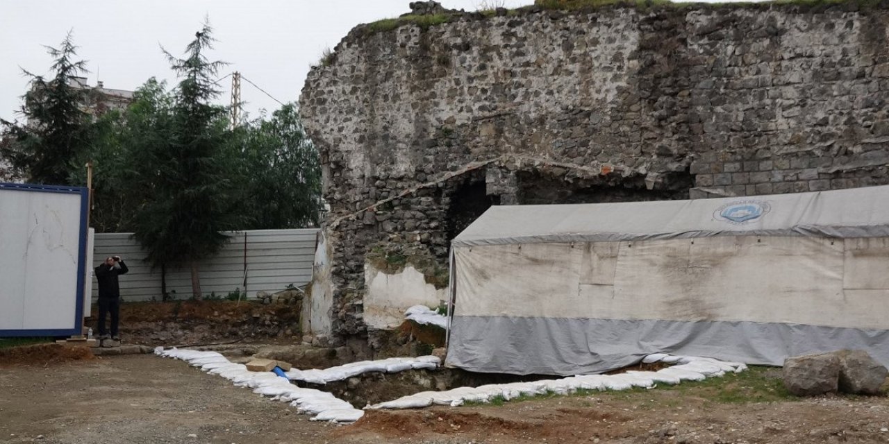 Trabzon'da, surdaki kazılardan tarih çıktı