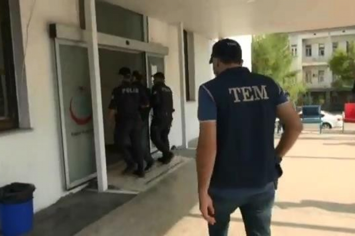 Eylem hazırlığındaki terörist Diyarbakır polisi tarafından kurulan özel ekiple İzmir'de yakalandı
