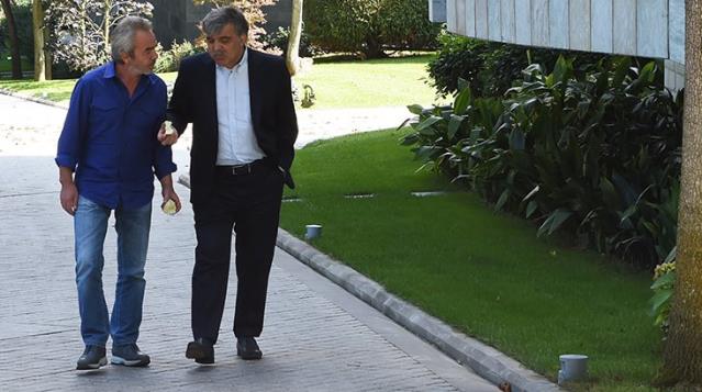 Erol Olçok ve Abdullah Gül'ün fotoğrafları sosyal medyanın gündeminde!