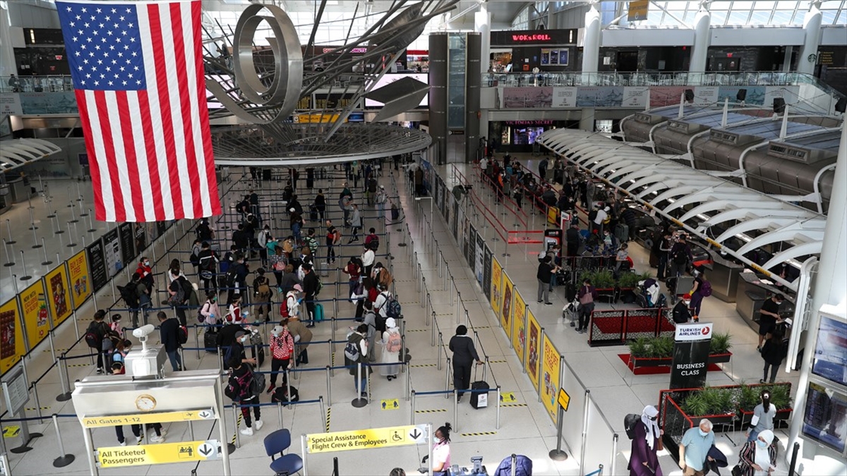 Abd, Ülkeye Girenlerden Uçuştan 24 Saat Önce Yaptırılmış Test Sonucu İsteyecek