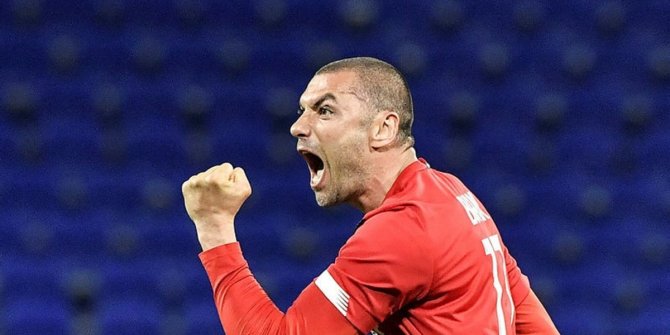 Burak Yılmaz herkesi ters köşe yaptı! İşte futbolu bırakmak istediği Süper Lig takımı