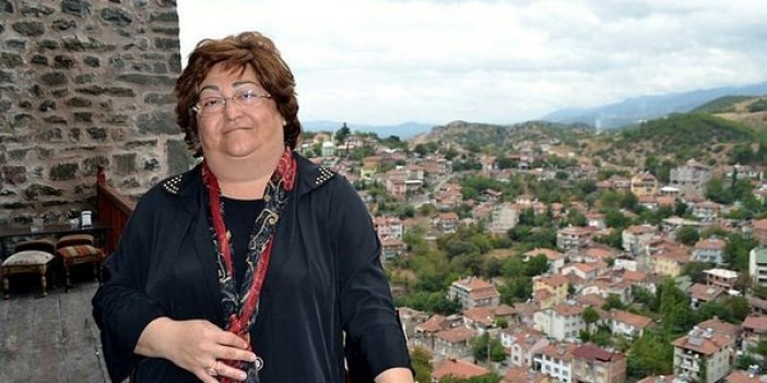 AKP'li Eski Bakan Güldal Akşit Hayatını Kaybetti