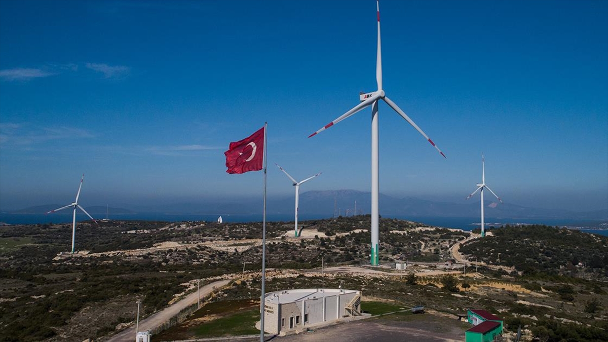 Türkiye'nin Yenilenebilir Enerji Kapasitesi 2026 Sonuna Kadar Yüzde 53 Artacak