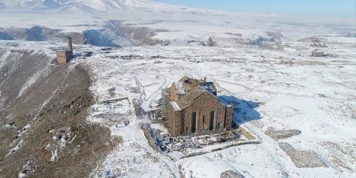 'medeniyetler Beşiği' Ani Kar Yağışıyla Ayrı Güzelliğe Büründü