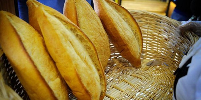 Ekmeğe Hem Zam, Hem de Gramajı Düştü