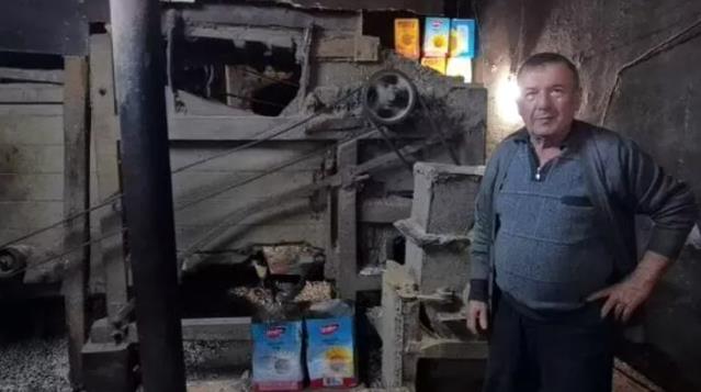 Sıvı yağ fiyatı yükselince, çekirdekten yağ çıkaran ustanın işleri arttı