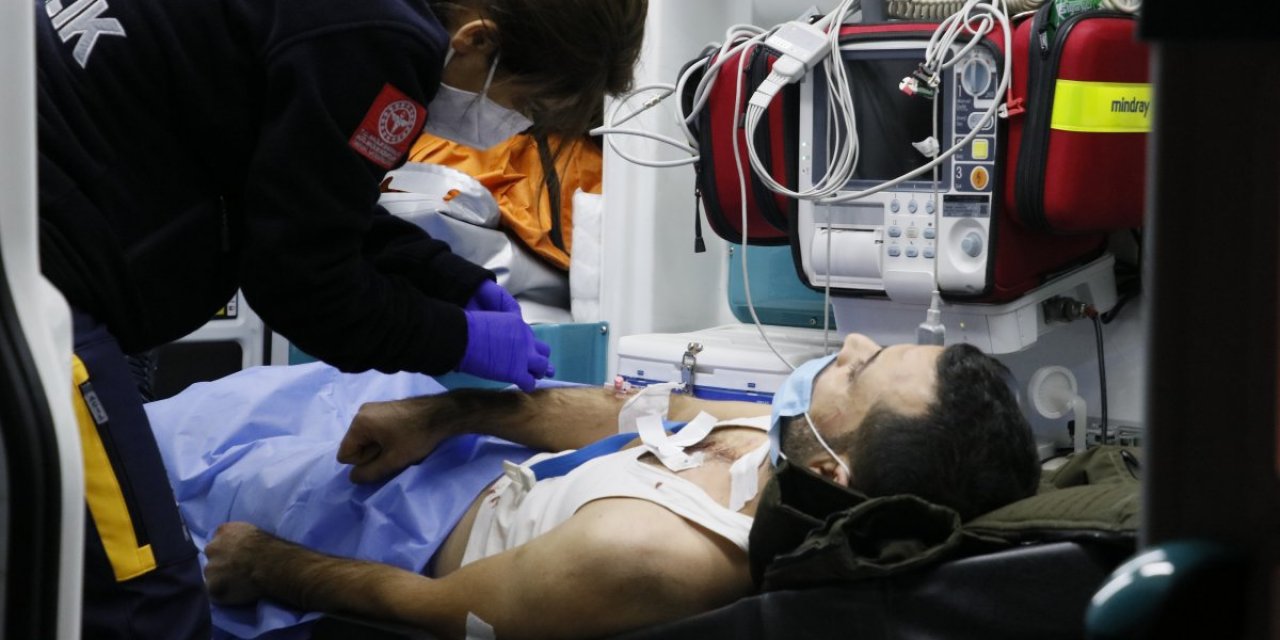 Adana'da sevgililerin tartışması bıçaklı kavgaya dönüştü