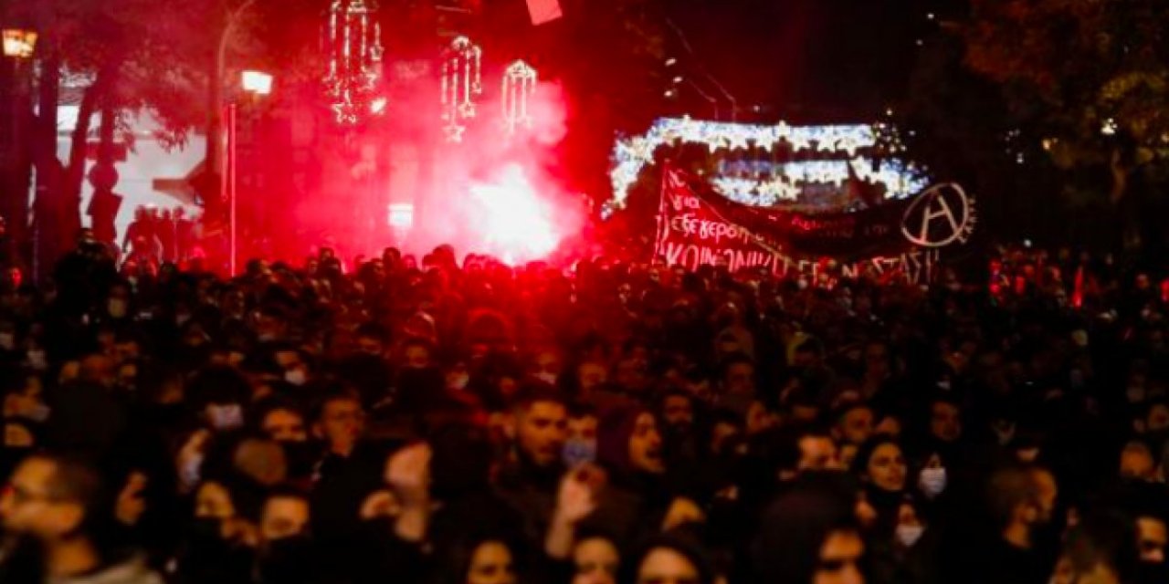 Yunanistan'da Aleksandros Grigoropulos'u anma yürüyüşü olaylı geçti