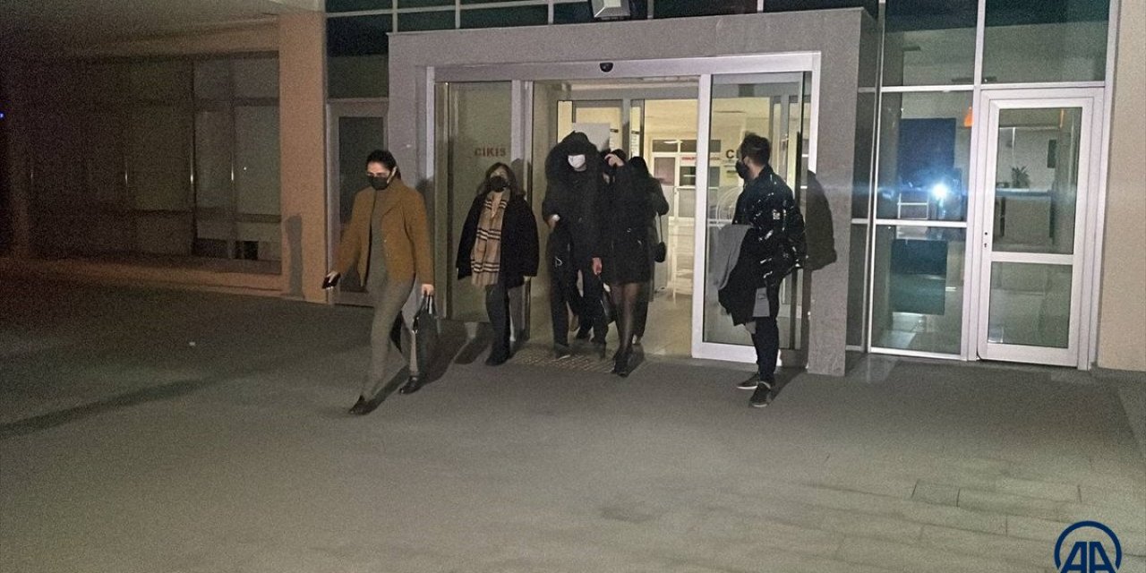 Edirne'de askeri yasak bölgeye giren Yunan polis ve kız arkadaşı serbest bırakıldı