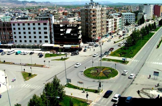 Boynuz kulağı geçmek üzere! İşte Türkiye'nin 82'nci ili olmaya aday ilçeleri