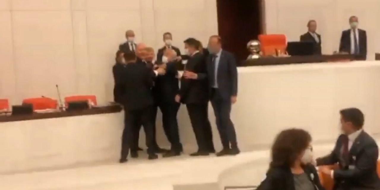 TBMM'de AK Partili ve CHP'li vekiller arasında yumruk yumruğa kavga