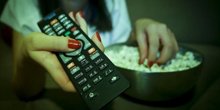 Fazla Televizyon İzlemek Yetişkinlerde Depresyona, Çocuklarda Konuşma Geriliğine Neden Olabiliyor