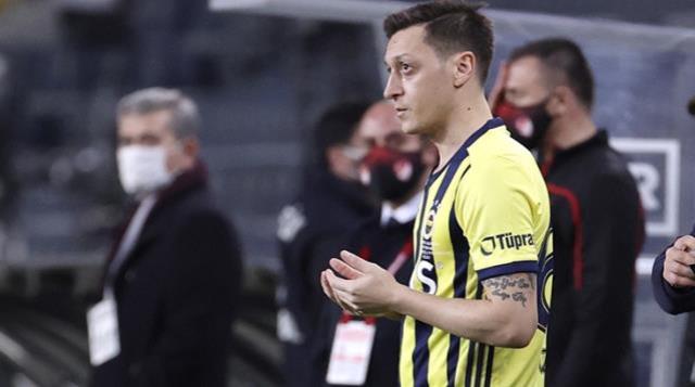 Rıdvan Dilmen'in Mesut Özil itirafı sonrası Candaş Tolga ışık dondu kaldı: Ben de inanamadım