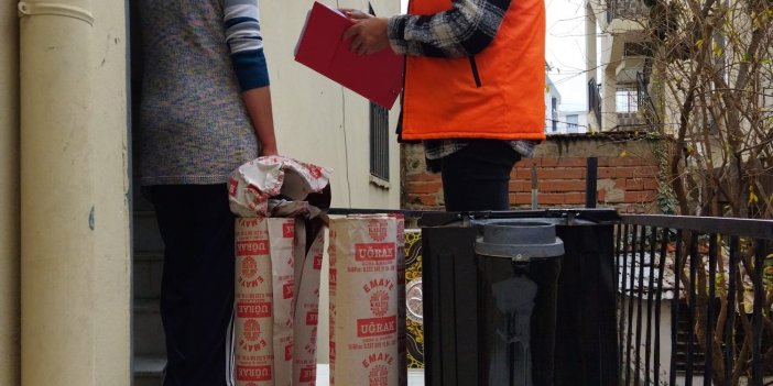 Kuşadası'nda Soba ve Yakacak Yardımları Devam Ediyor