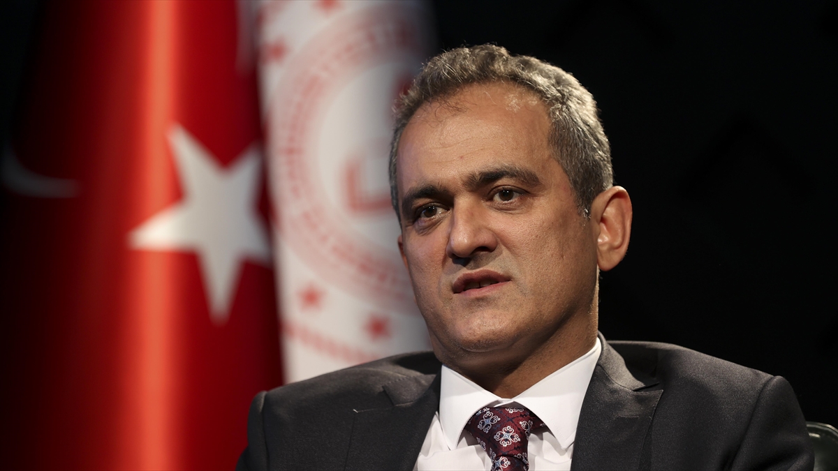 Bakan Özer, 1 Milyondan Fazla Öğretmenin Mesleki Gelişimine İlişkin Ayrıntıları Açıkladı