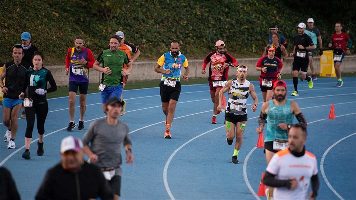 Hiç Durmadan 24 Saat Koştular