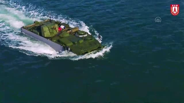 Zırhlı Amfibi Hücum Aracı Zaha Göreve Hazırlanıyor