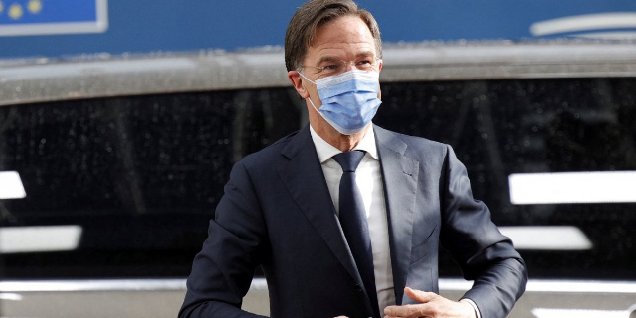Hollanda'da hükümeti kurma görevi dördüncü kez Rutte'de