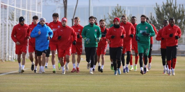 Sivasspor Yarın Kasımpaşa'ya Konuk Olacak