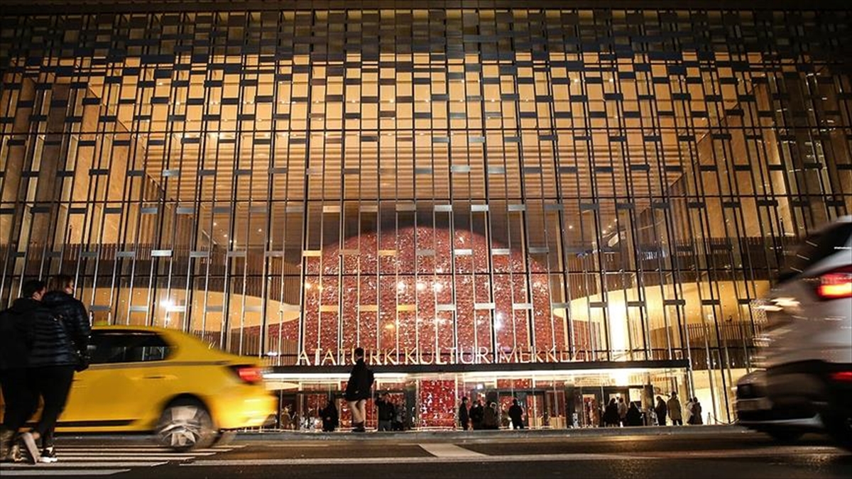 13. İstanbul Edebiyat Festivali 20 Aralık'ta Akm'de Başlayacak