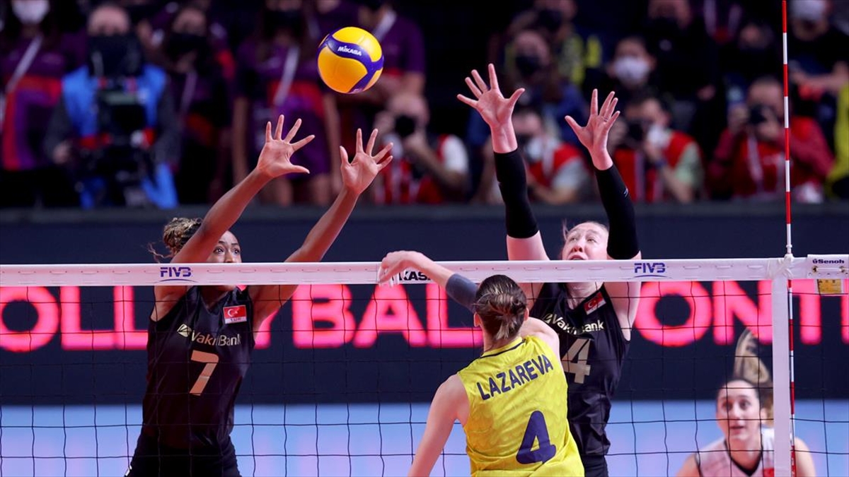 Vakıfbank Finale Çıktı