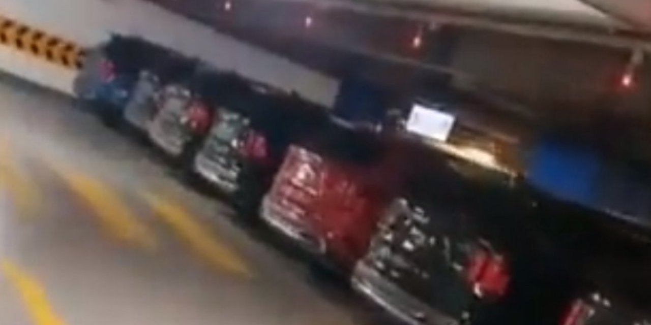 AVM otoparkındaki sıfır araçların akıbeti merak konusu oldu