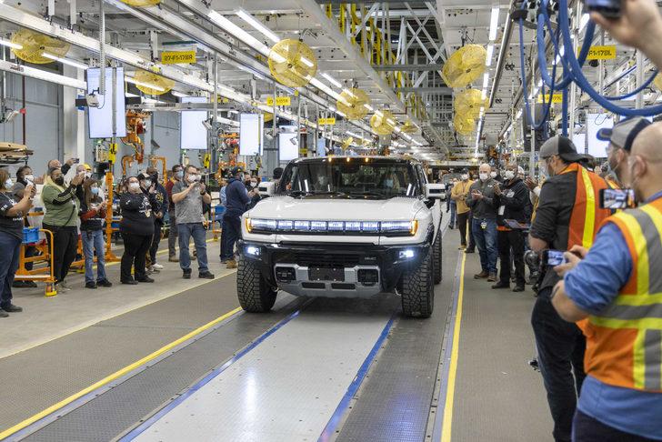 1.000 beygir güç üretiyor: Elektrikli Hummer'ın teslimatları başladı!