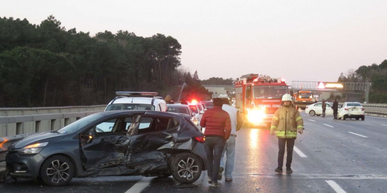 Çekmeköy'de zincirleme kaza