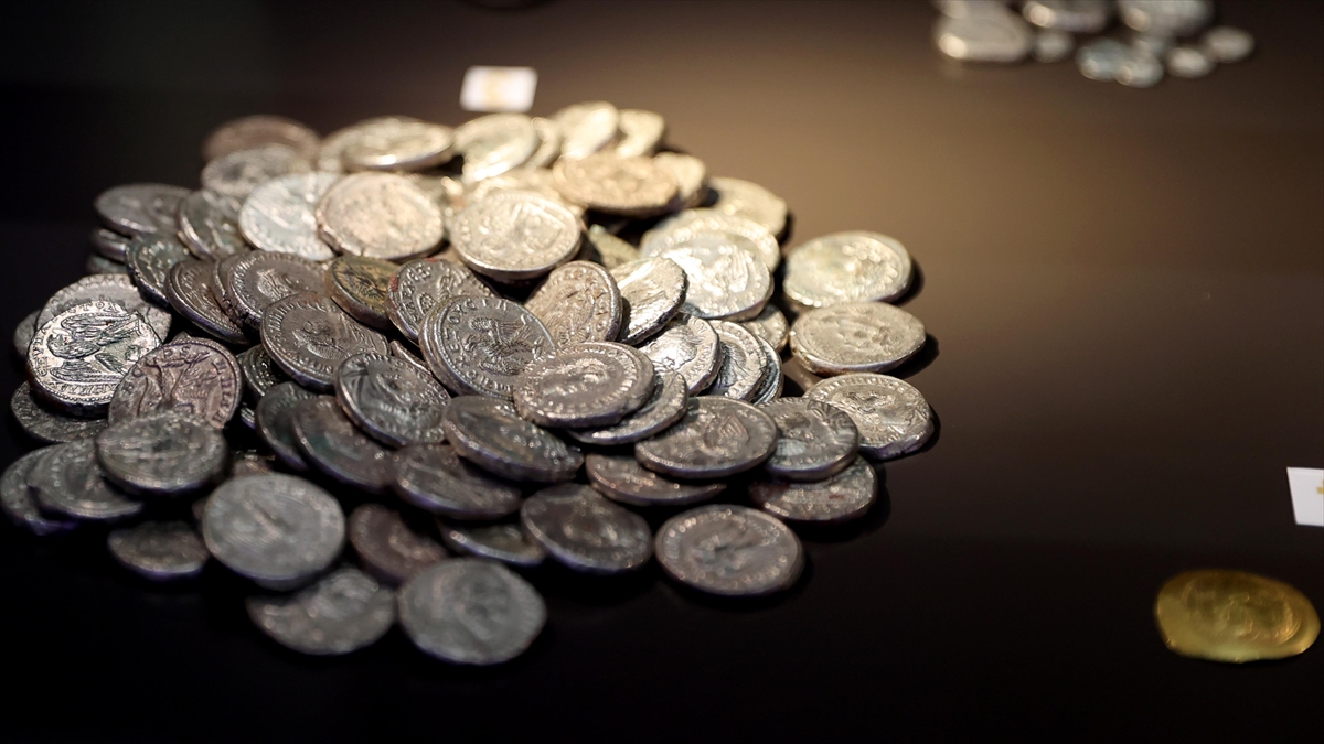 Kültür Ve Turizm Bakanı Ersoy: Hırvatistan'dan İadesi Sağlanan Sikkeler Yaklaşık 2300 Yıllık Bir Dönemi Kapsıyor