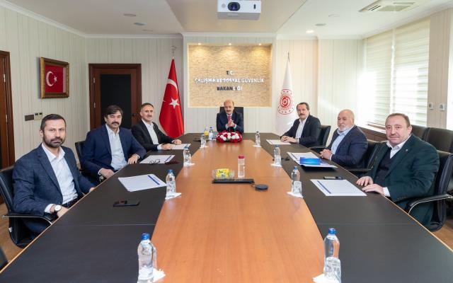 Memur-Sen: Bakan Bilgin'den ek zam görüşmelerinin bir an önce başlatılmasını talep ettik