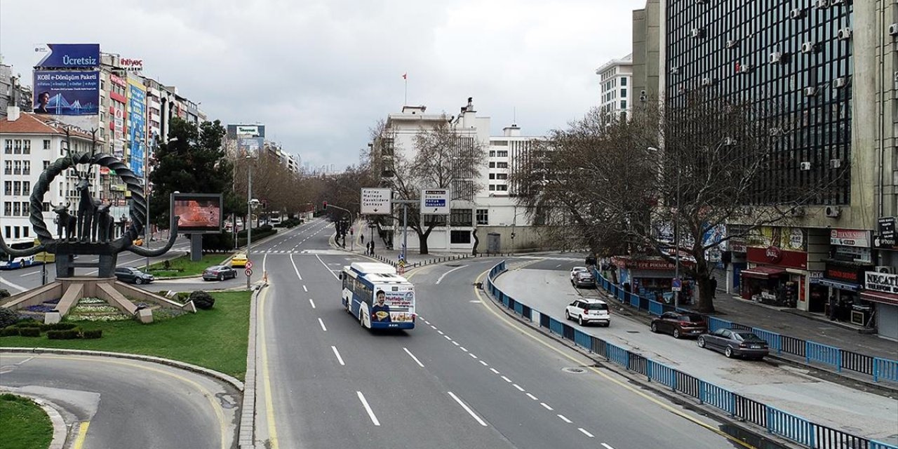 Ankara Valiliği Yılbaşı Kutlamalarında Araç Trafiğine Kapatılacak Yolları Açıkladı