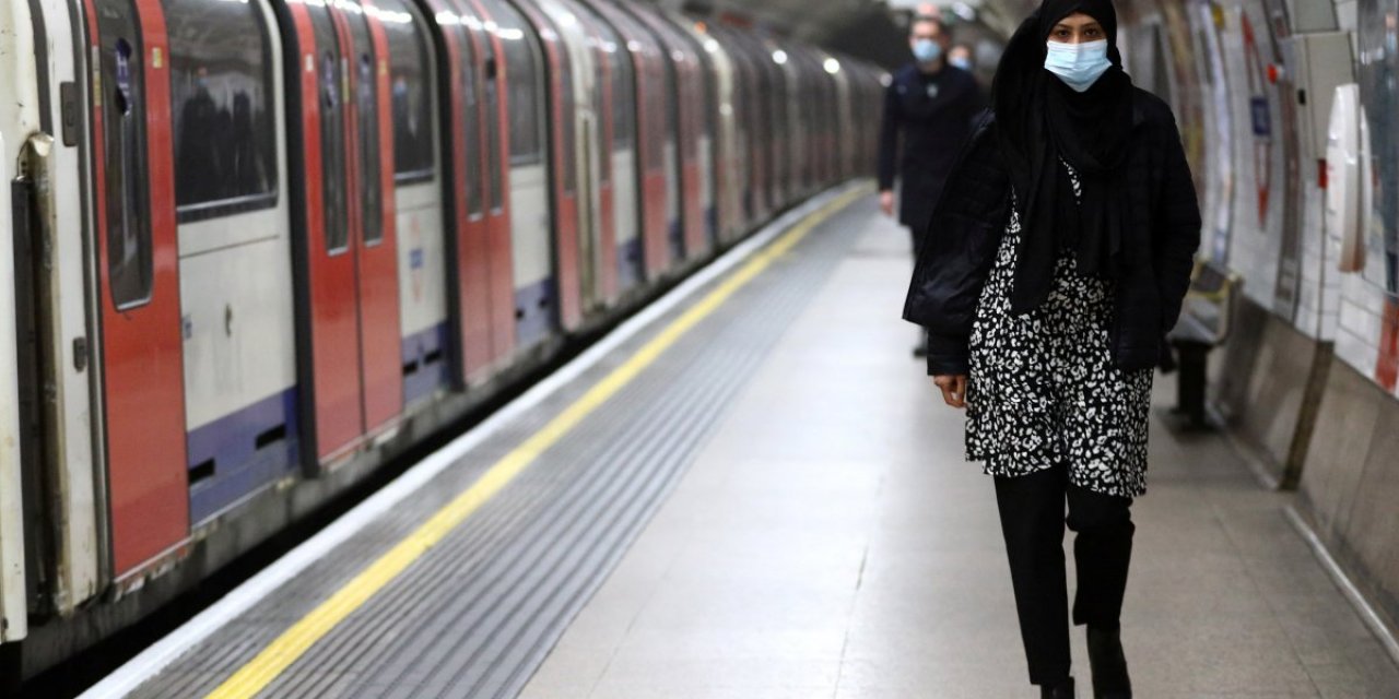 Omicron'un hastanede tedavi görme riski yüzde 50-70 daha az