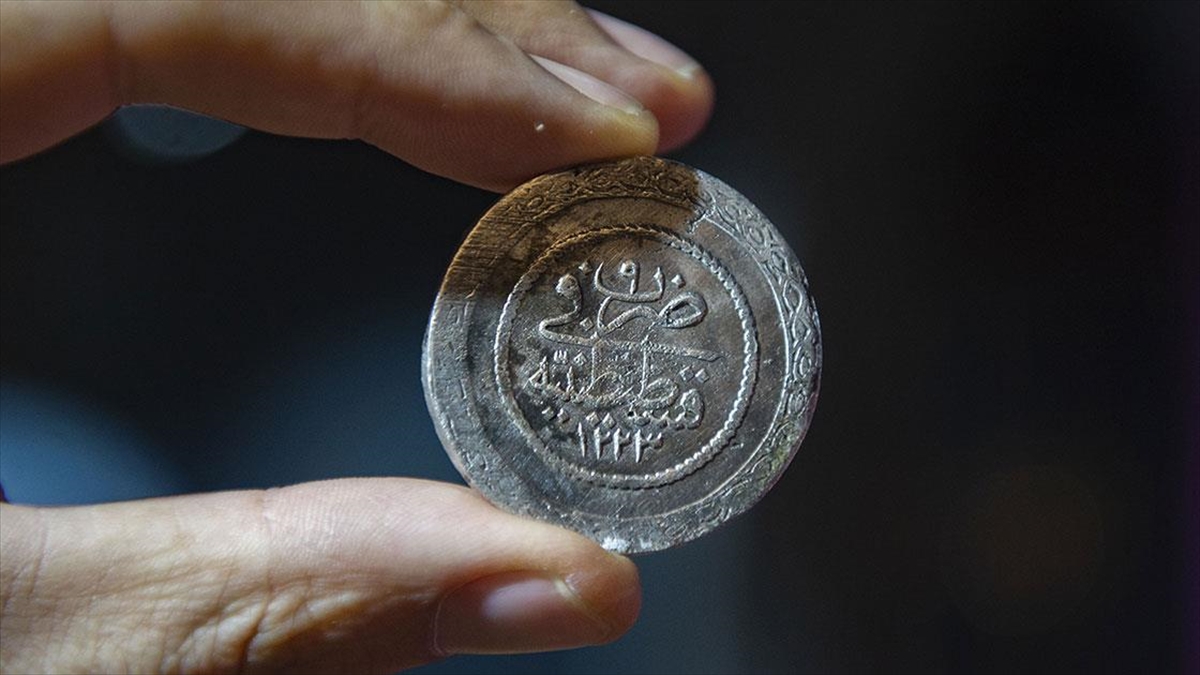 Tunceli Müzesi'ndeki Binlerce Yıllık Sikkeler Anadolu Tarihine Işık Tutuyor