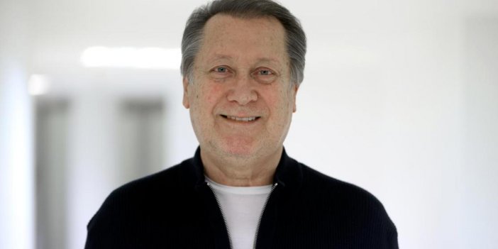 Ahmet Özhan:  "Gerekirse yarım ekmek yiyeceğiz"