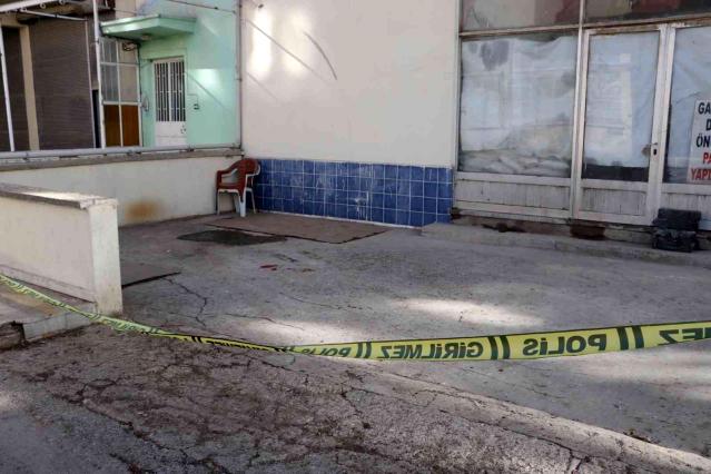 7 yaşındaki kız çocuğu açık pencereden aşağıya düşerek yaşamını yitirdi