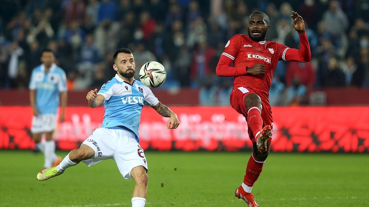 Trabzonspor Kupada Son 16 Turuna Yükseldi