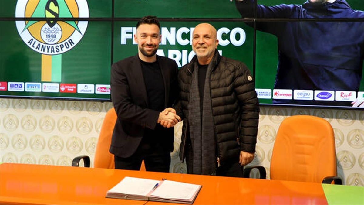 Aytemiz Alanyaspor'un Teknik Direktörü Francesco Farioli oldu