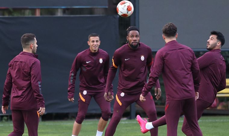 Galatasaray'da iki ayrılık kapıda: Luyindama ve Yedlin