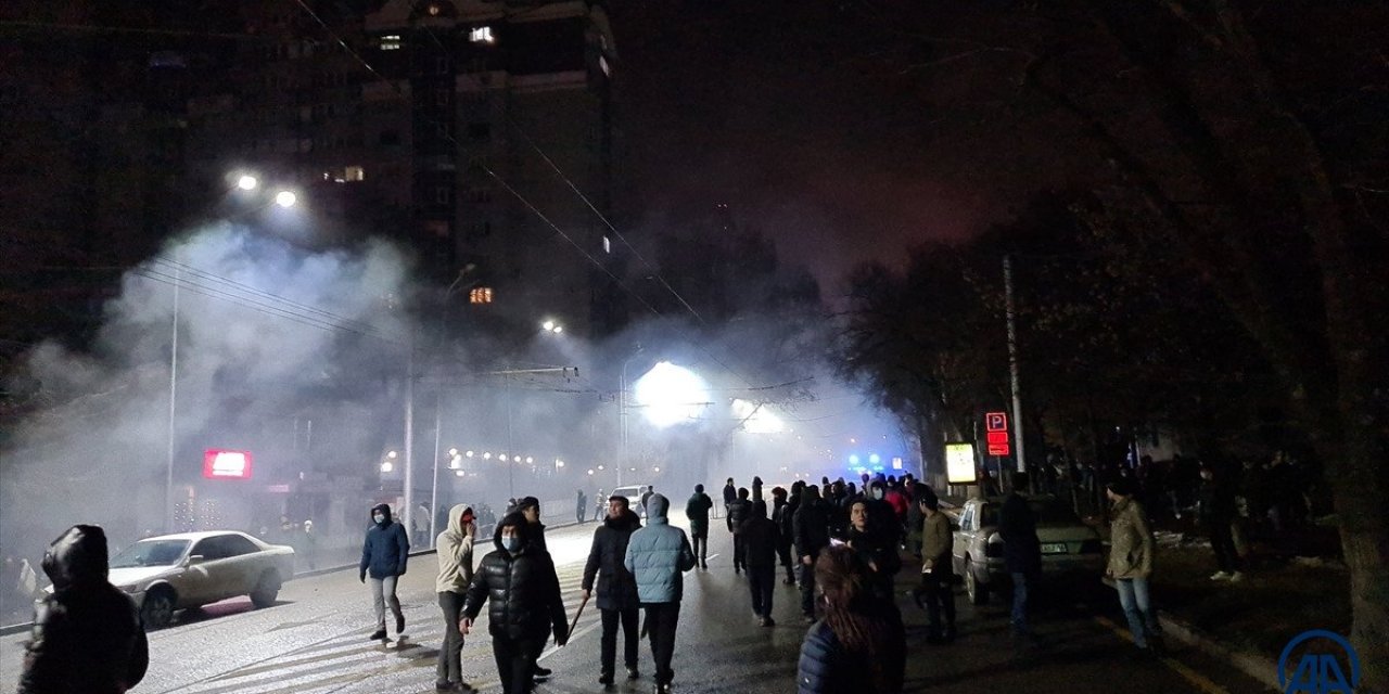 Kazakistan’da OHAL ilan edildi