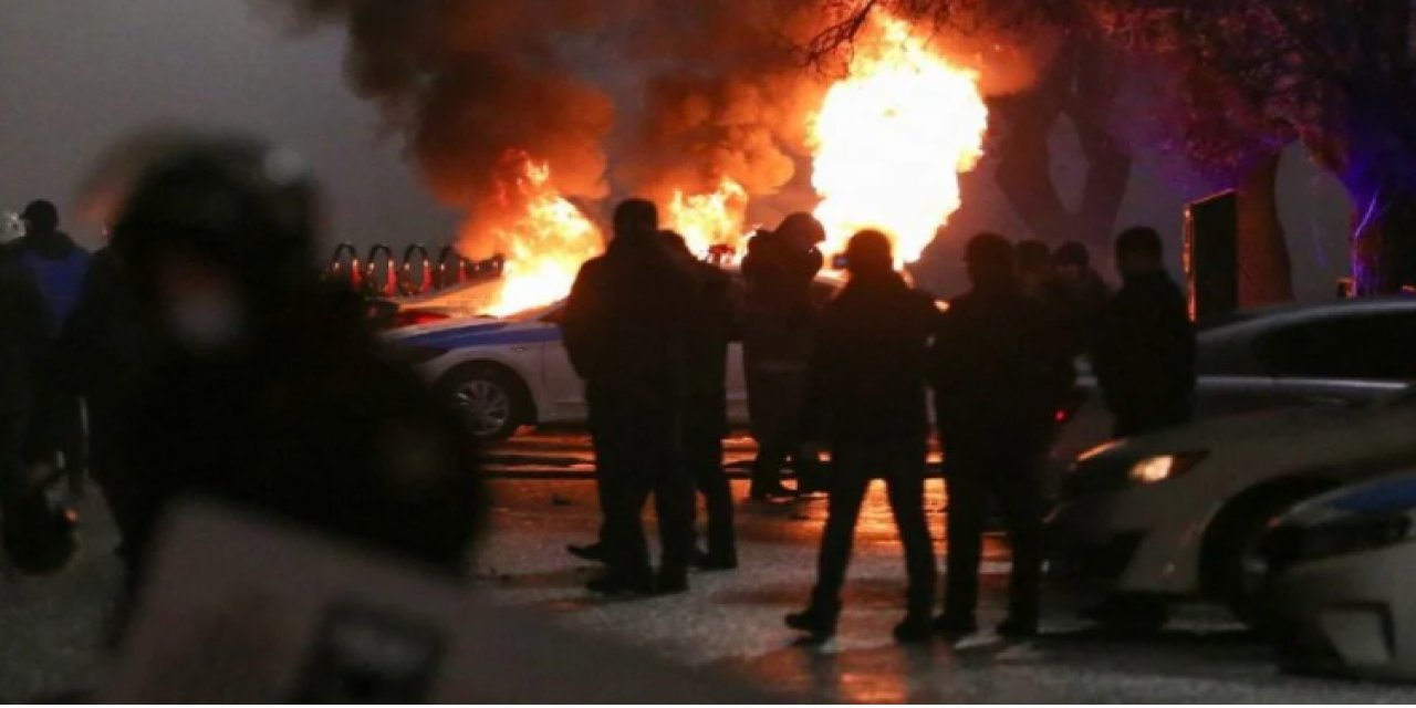 Kazakistan'da hükümet istifa etti