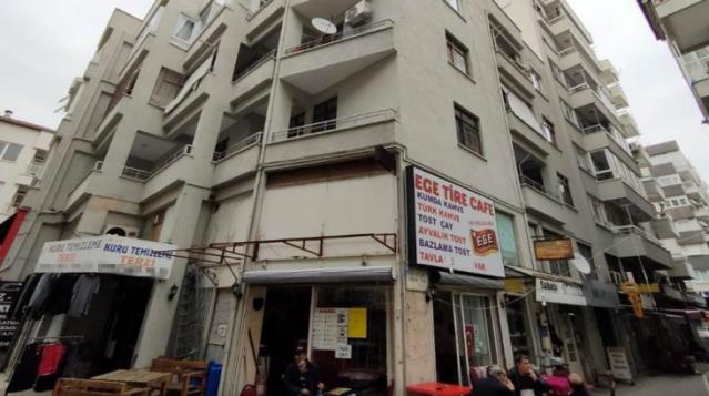 Tatile gittiği sanılan kadının cesedi 19 gün sonra evinde bulundu!