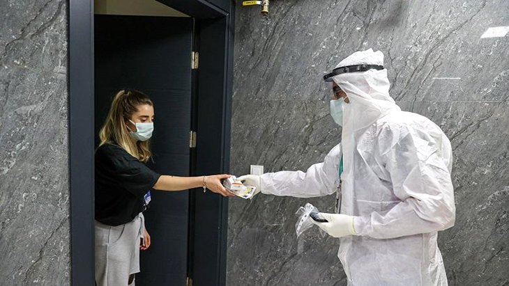 Bakan Koca'dan açıklama: Pozitif vakaların karantina süresi 7 güne indirildi