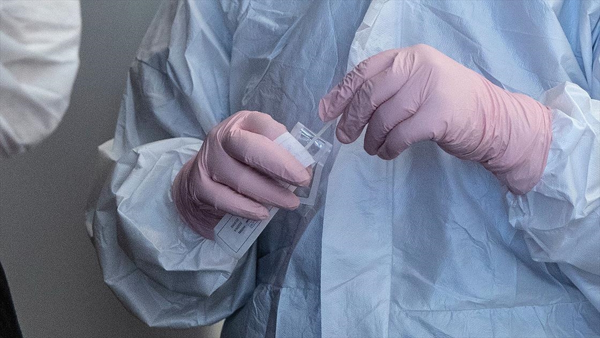 Omicron'a Yakalanan Yaşlı Ve Aşılanmamış Kişiler Daha Çok Risk Altında