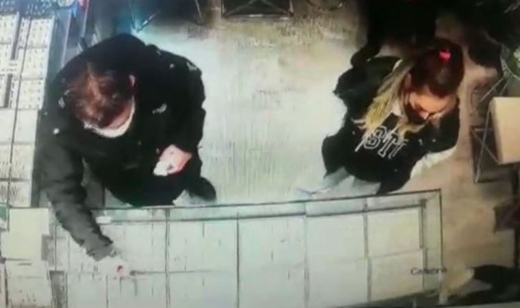 Kuyumculara sahte bilezik satan dolandırıcılar kamerada