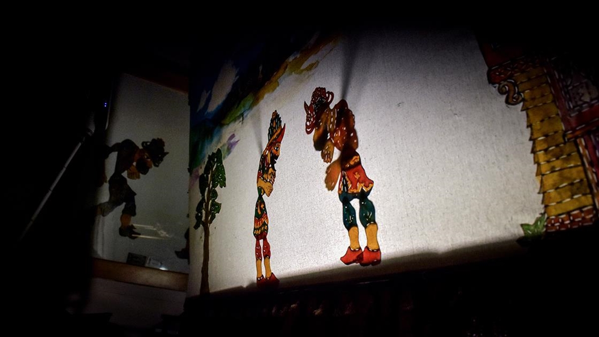 'Perdenin Arkasındaki Karagöz' Belgeseli Gölge Oyununun Mutfağını Anlatacak