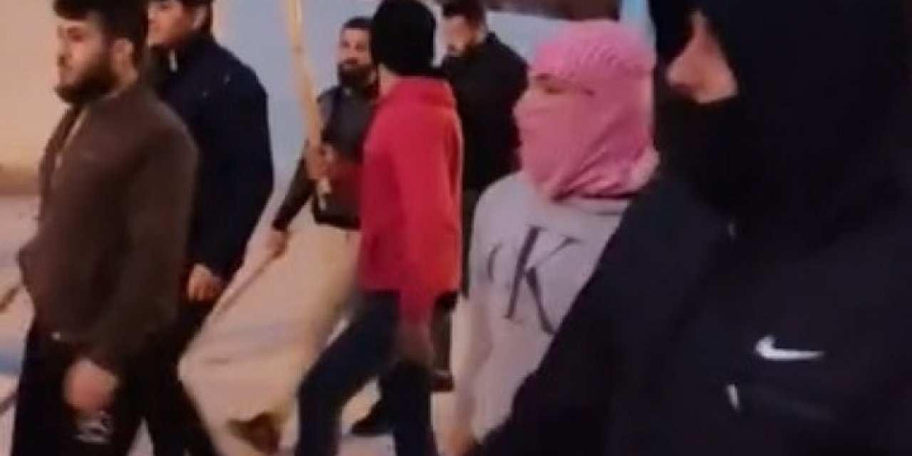 Adana'da Suriyeli gençler, sokakta sopa ve döner bıçağıyla yürüdü