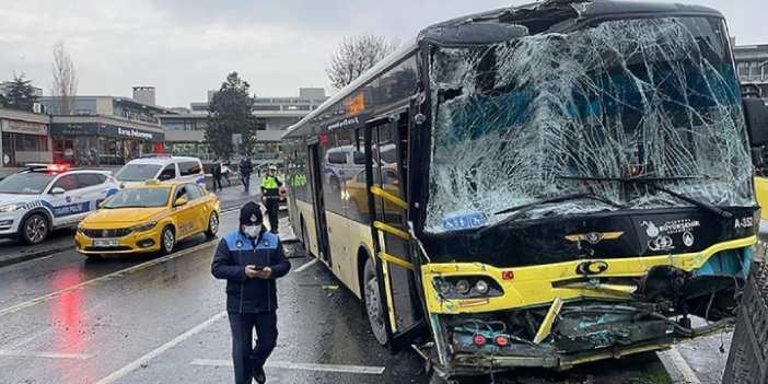 Fatih'te iki İETT otobüsü çarpıştı: 8 yaralı